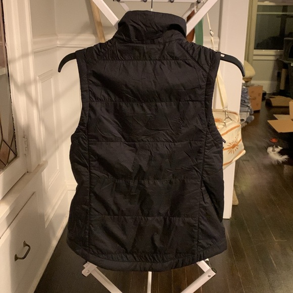 Black vest - Picture 3 of 5